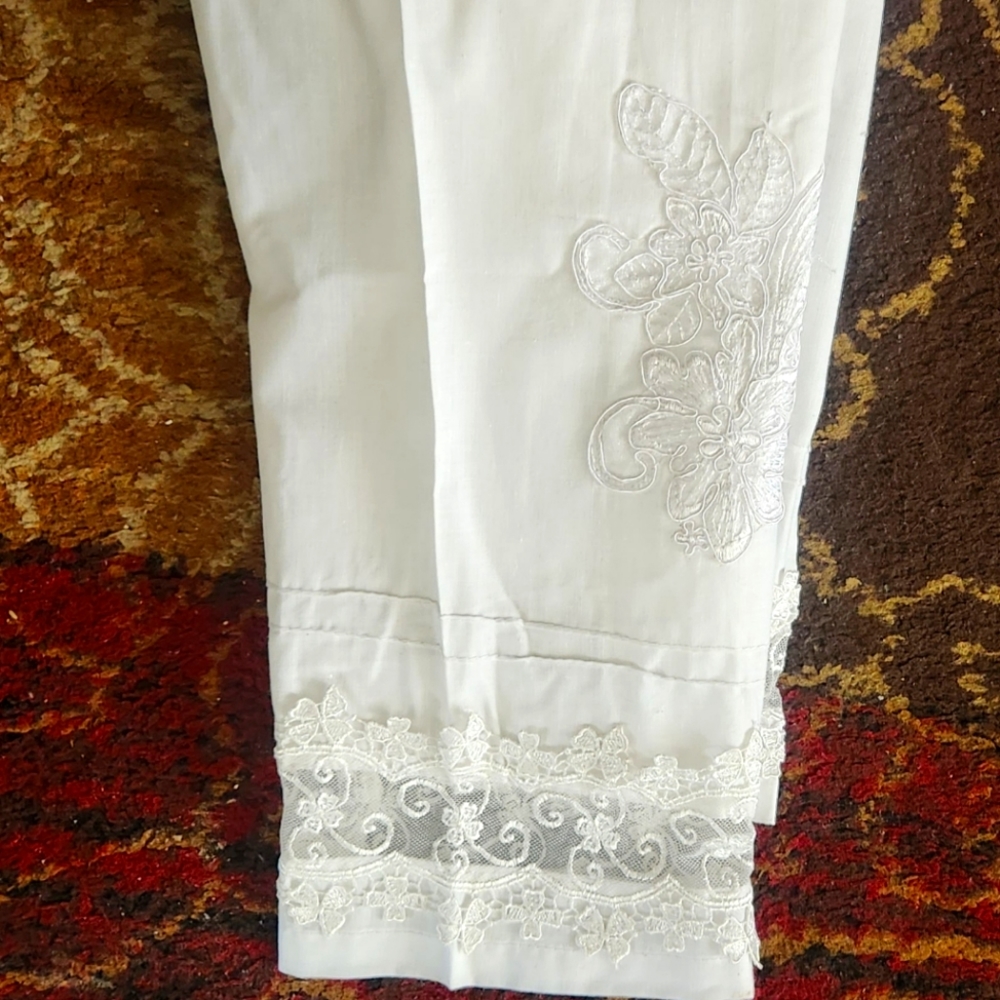 White pakistani embroidered trouser length is 39 inches